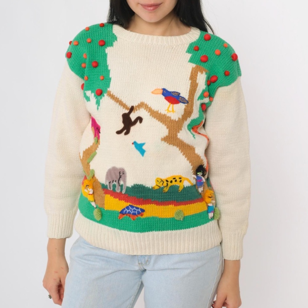 Vintage 80s Cream Animal Motif Knit Sweater